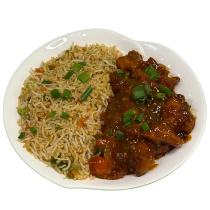 Spicy and tangy chilli chicken paired with fragrant fried rice for a flavorful Indo-Chinese meal.